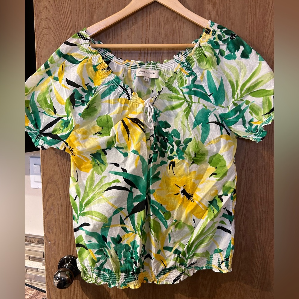 Jones New York floral top
